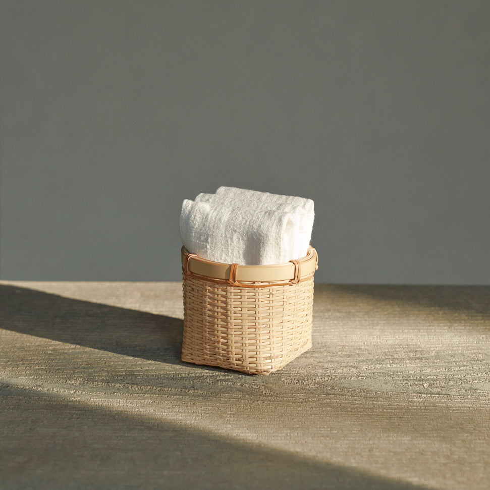 White tea cloth