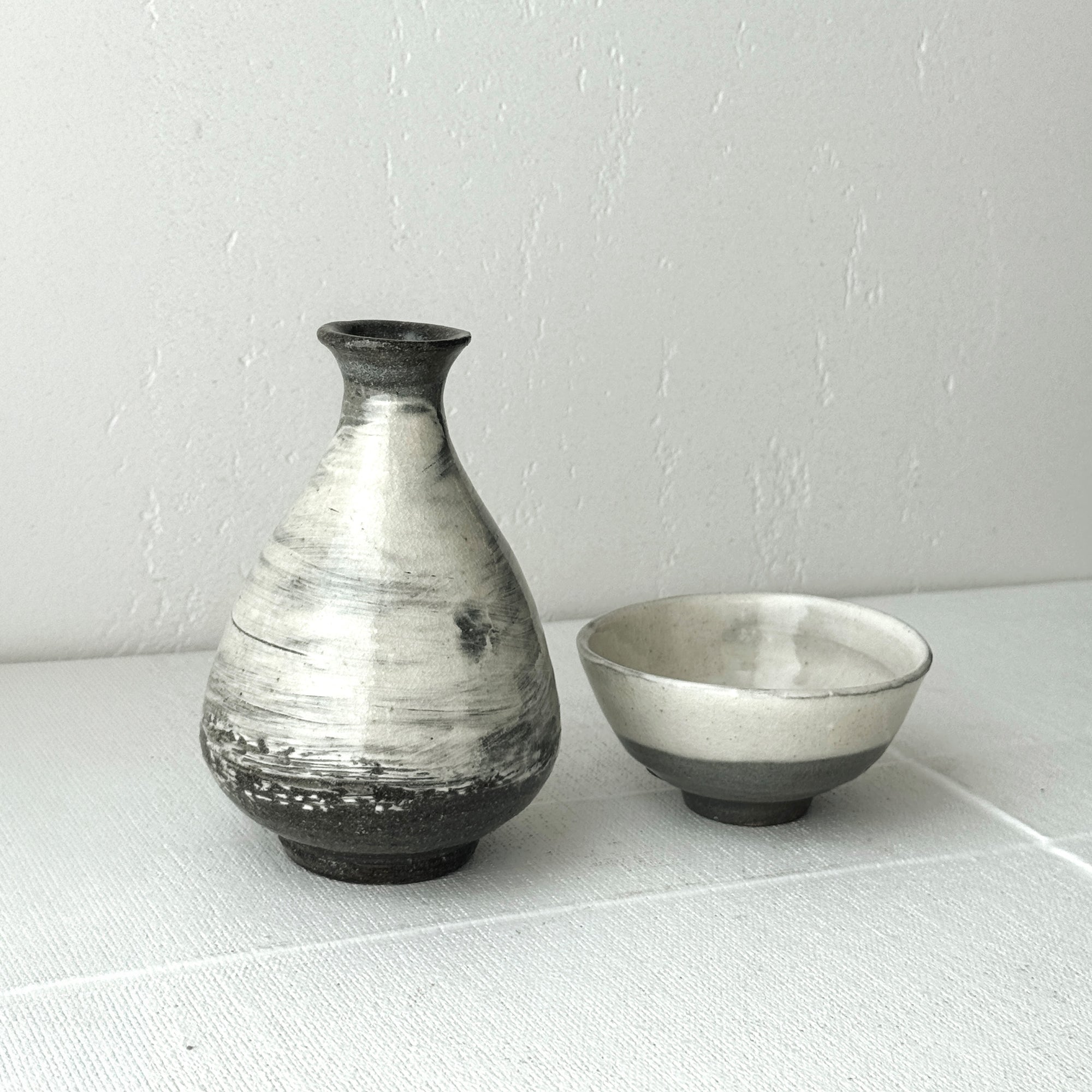 Tousanyo Two-Person Tea Set