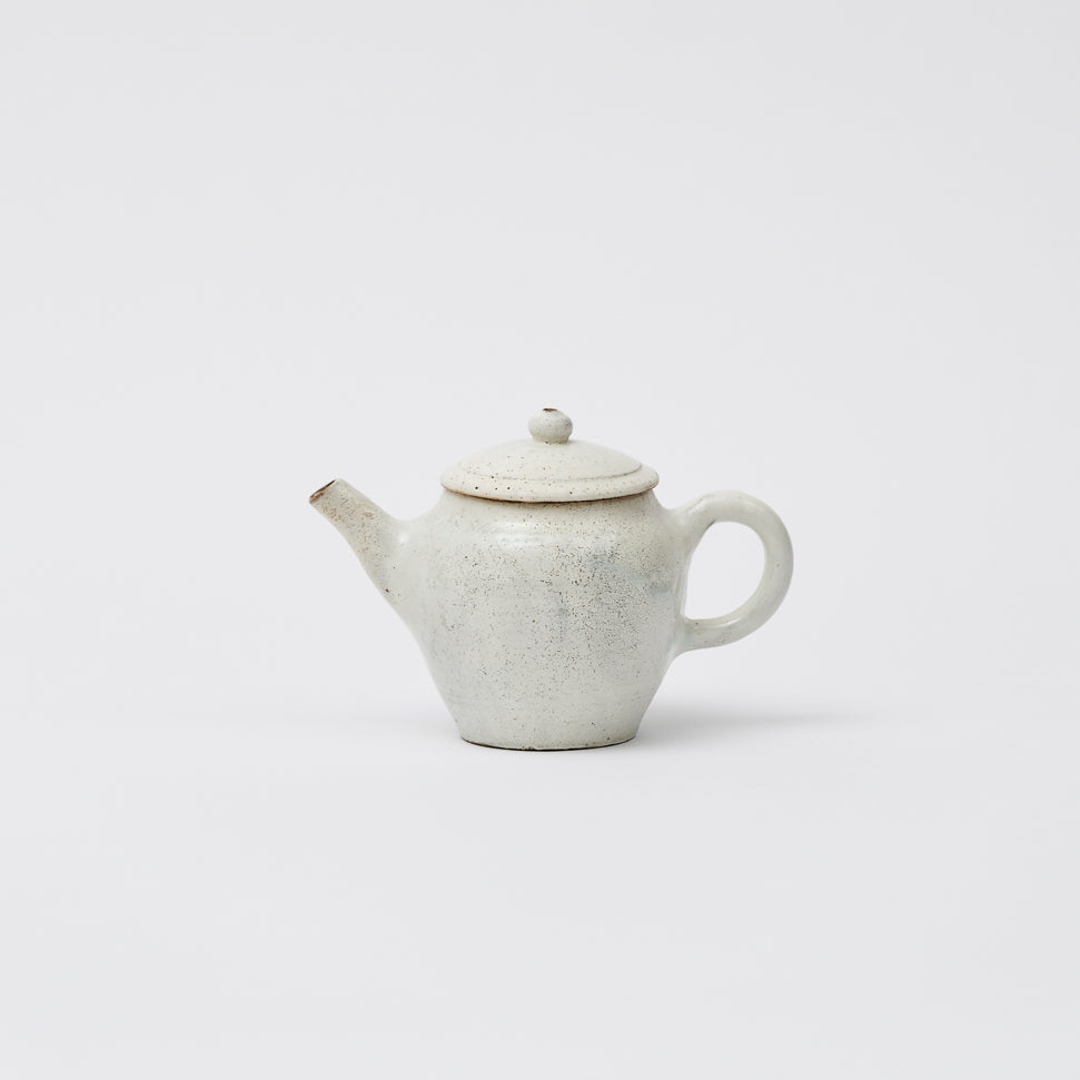 Tea pot