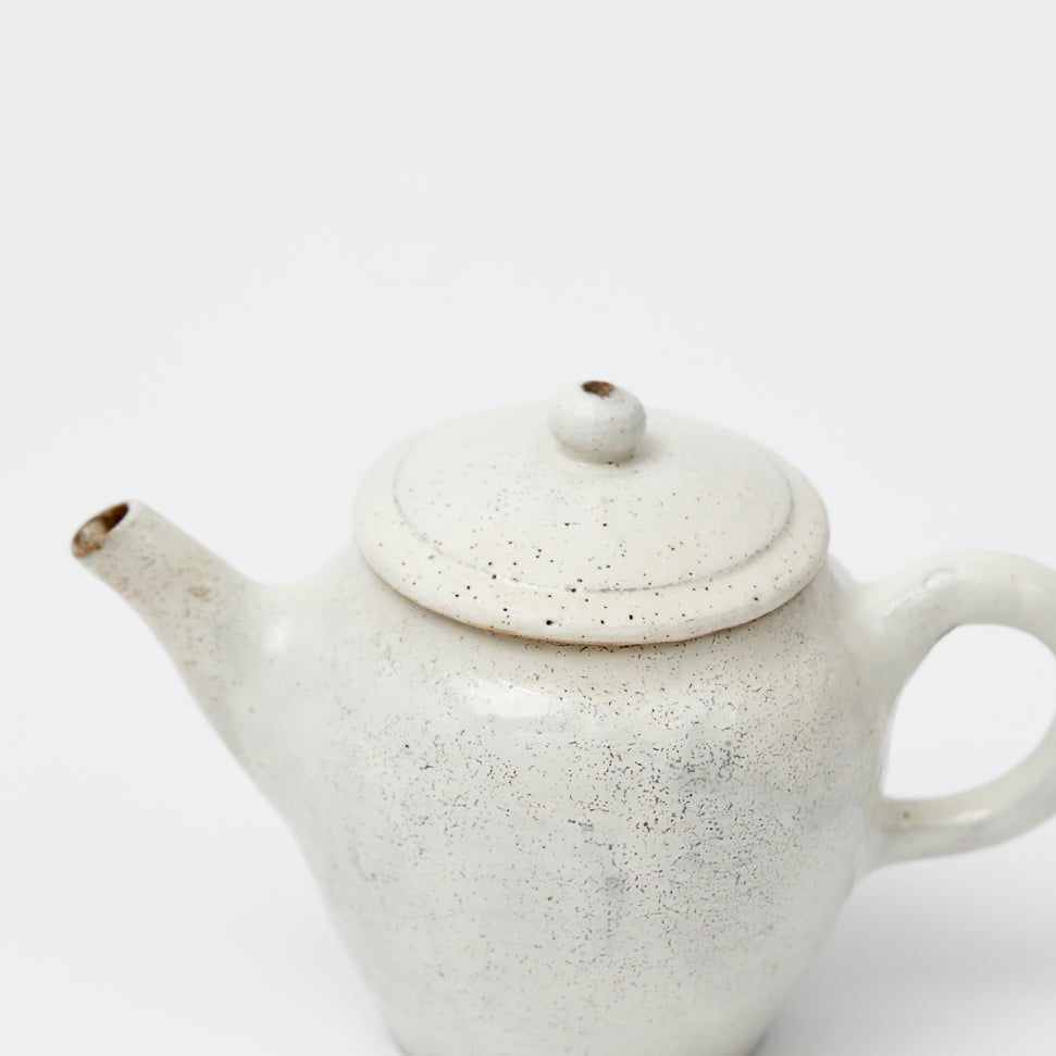 Tea pot