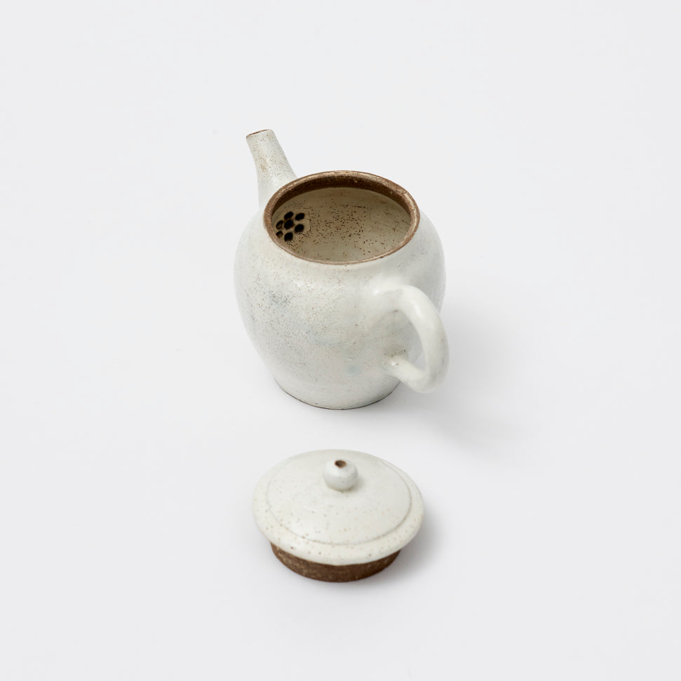 Tea pot