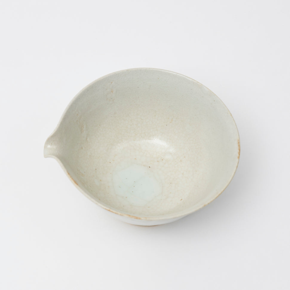 White porcelain tea ceremony set